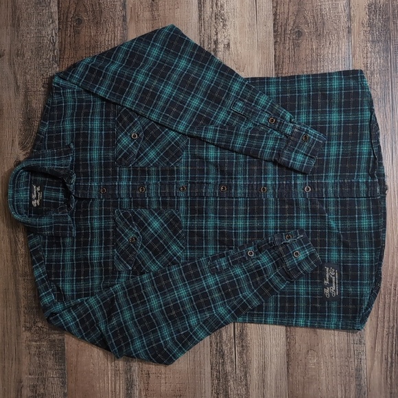 The Vermont Flannel Co. Black/Green Plaid Flannel Button Up USA Made Size XS - Picture 2 of 10